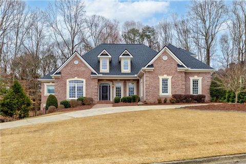 Homes For Sale - 1975 Tee Drive<br/> Braselton, GA 30517