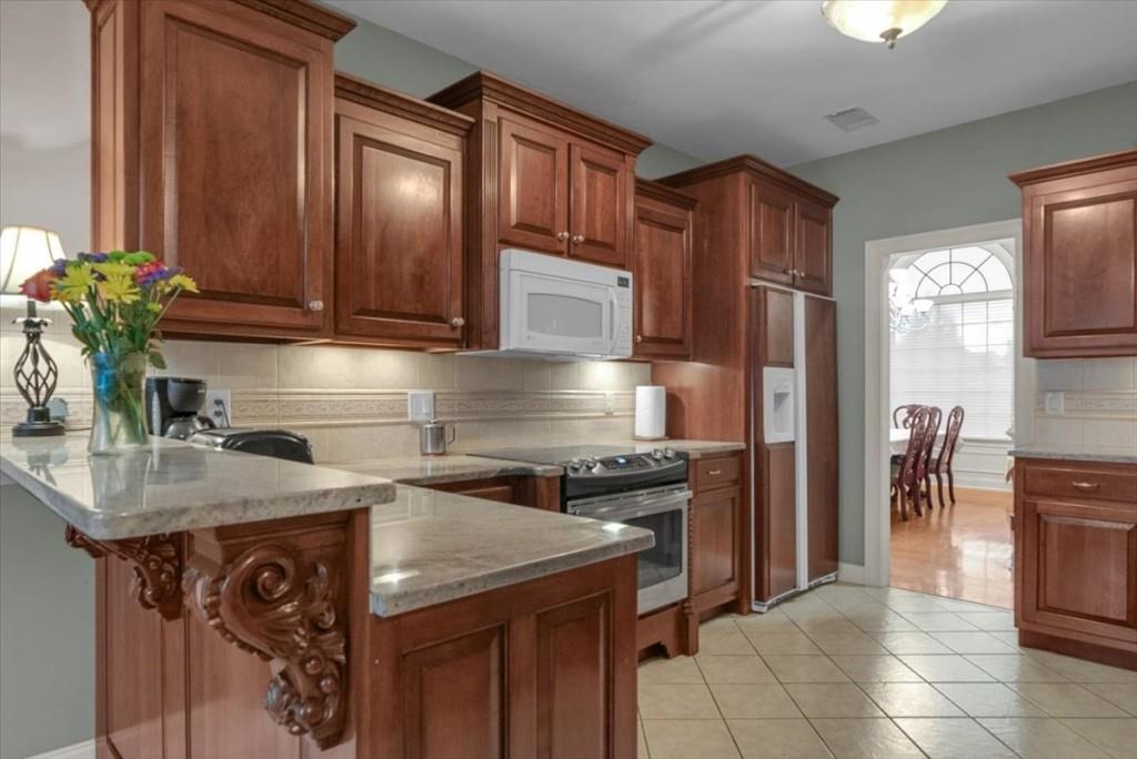 620 Springview Drive, Covington, Georgia image 5