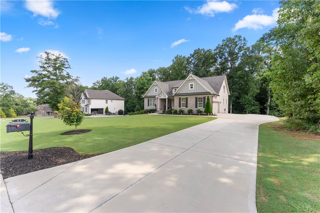 41 Saint Ives Circle