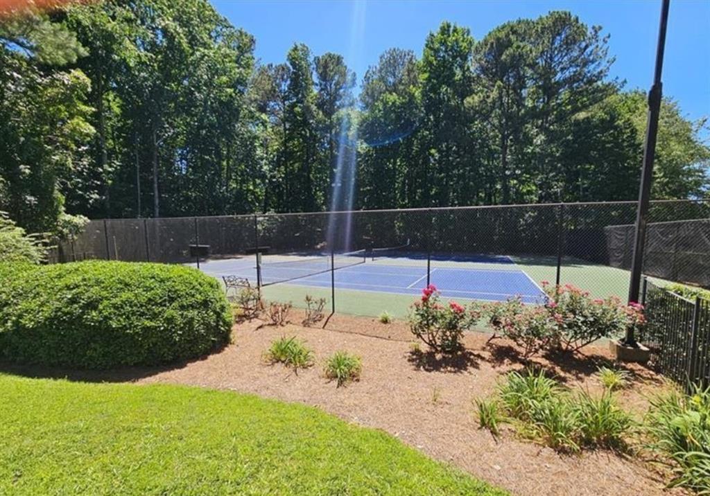 807 Woodcliff Drive, Sandy Springs, Georgia image 27