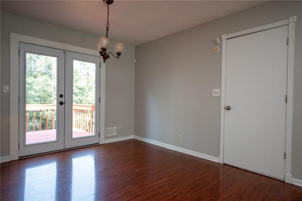 3381 Birchwood Trail