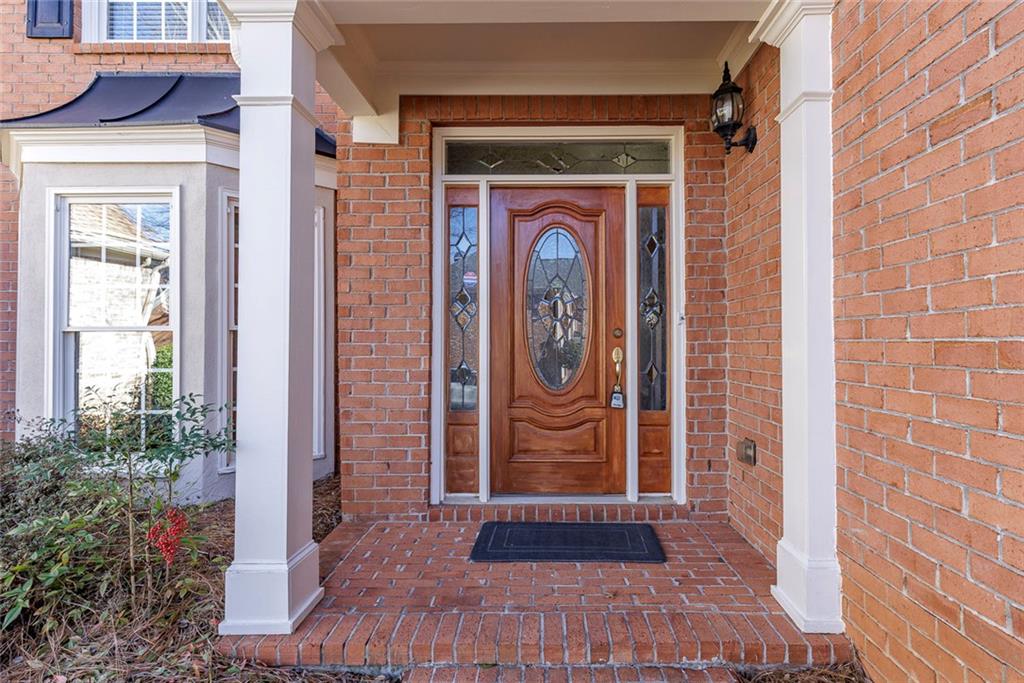 6350 Glen Oaks Lane NE