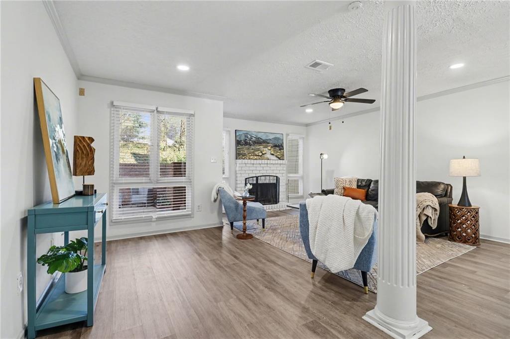 3293 Clairmont North NE