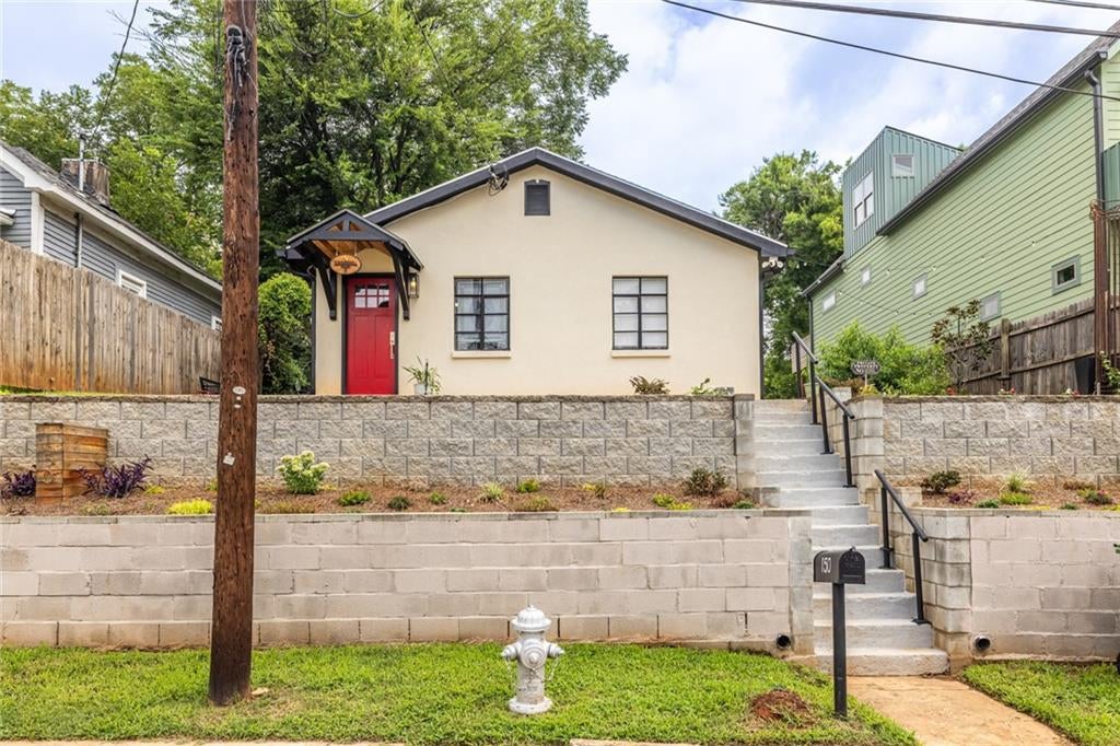 150 South Avenue SE 2