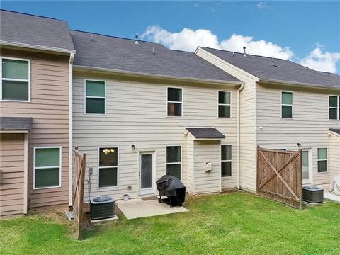 A home in Powder Springs