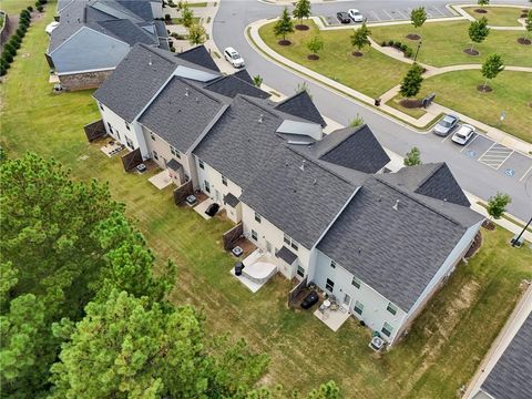 A home in Powder Springs