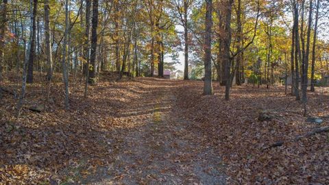 A home in Dawsonville