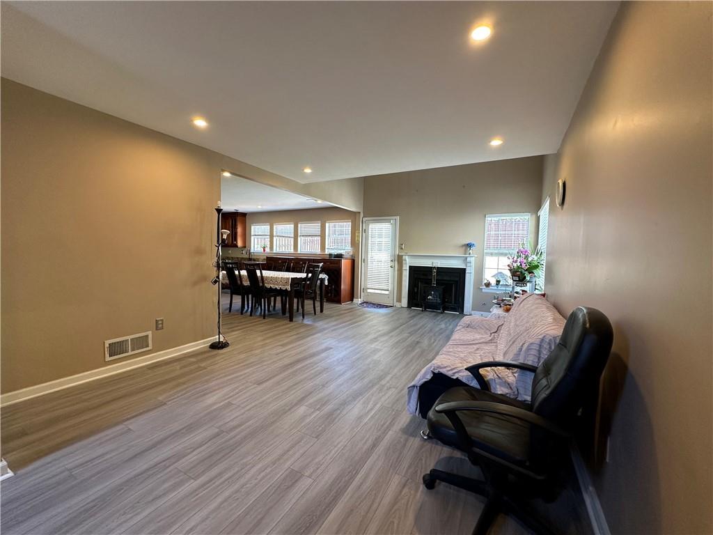 3889 Sidney Lanier Boulevard, Duluth, Georgia image 7
