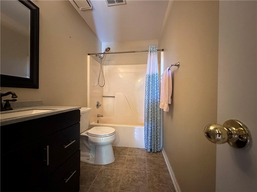 3889 Sidney Lanier Boulevard, Duluth, Georgia image 24
