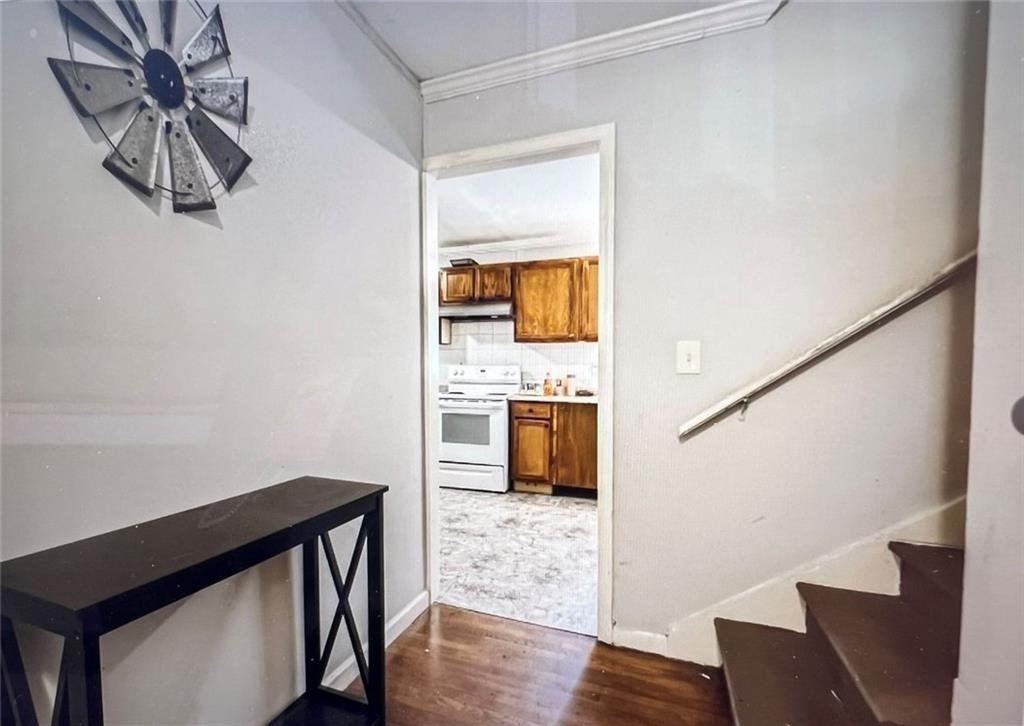 3238 Amhurst Drive NW