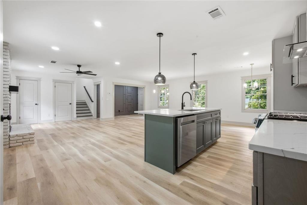 3464 Herschel Road