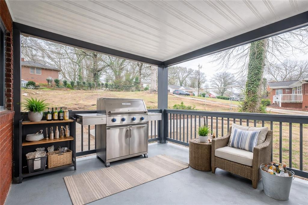 1652 Brewer Boulevard SW