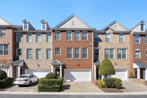 Townhouse For Sale - 4728 Creekside Villas Way<br/> Smyrna, GA 30082