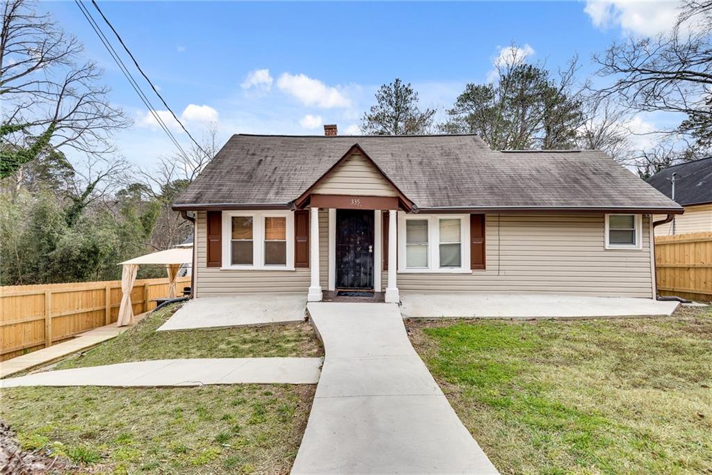 335 Fairburn Road NW