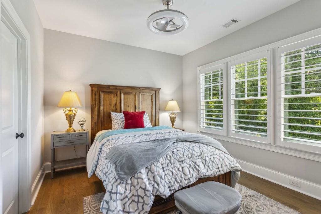 The Oaks At Mill Pond - Residential