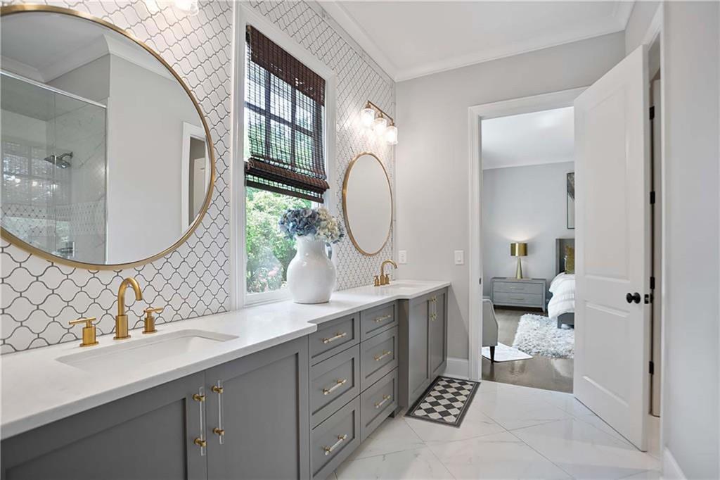 The Oaks At Mill Pond - Residential