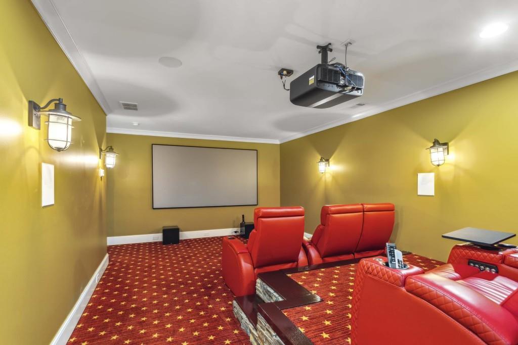 The Oaks At Mill Pond - Residential