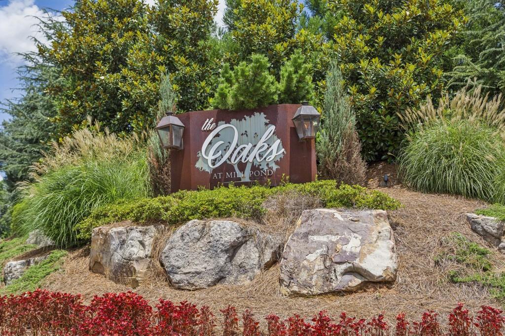 The Oaks At Mill Pond - Residential