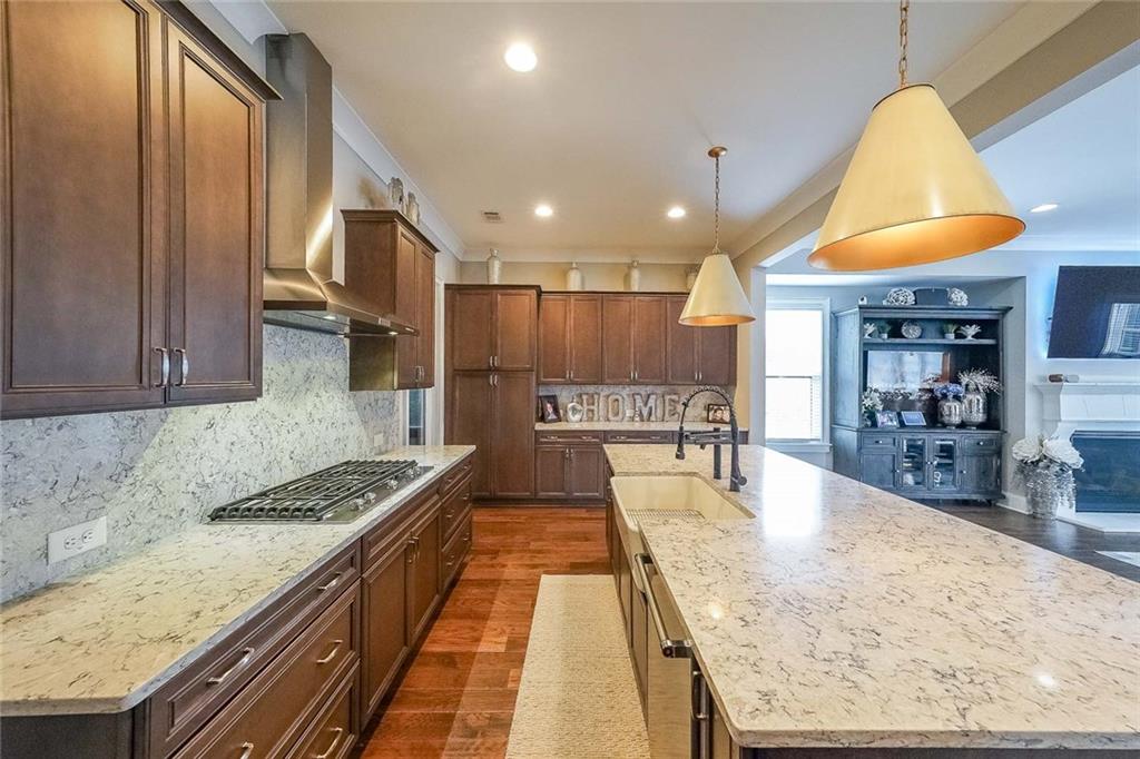 6626 Sterling Drive, Sandy Springs, Georgia image 16