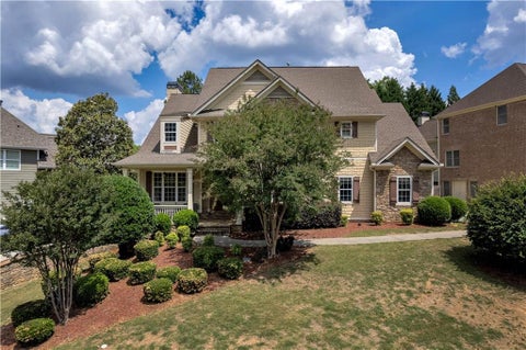 Homes For Sale - 1080 Windsor Creek Drive<br/> Grayson, GA 30017
