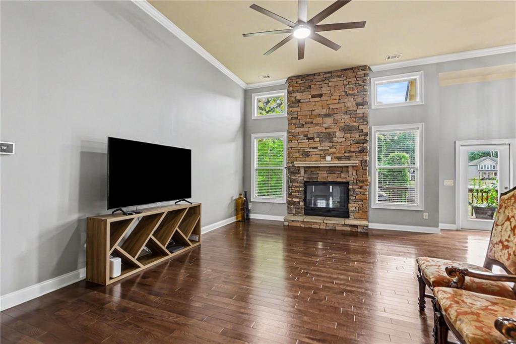 310 Hawks Ridge