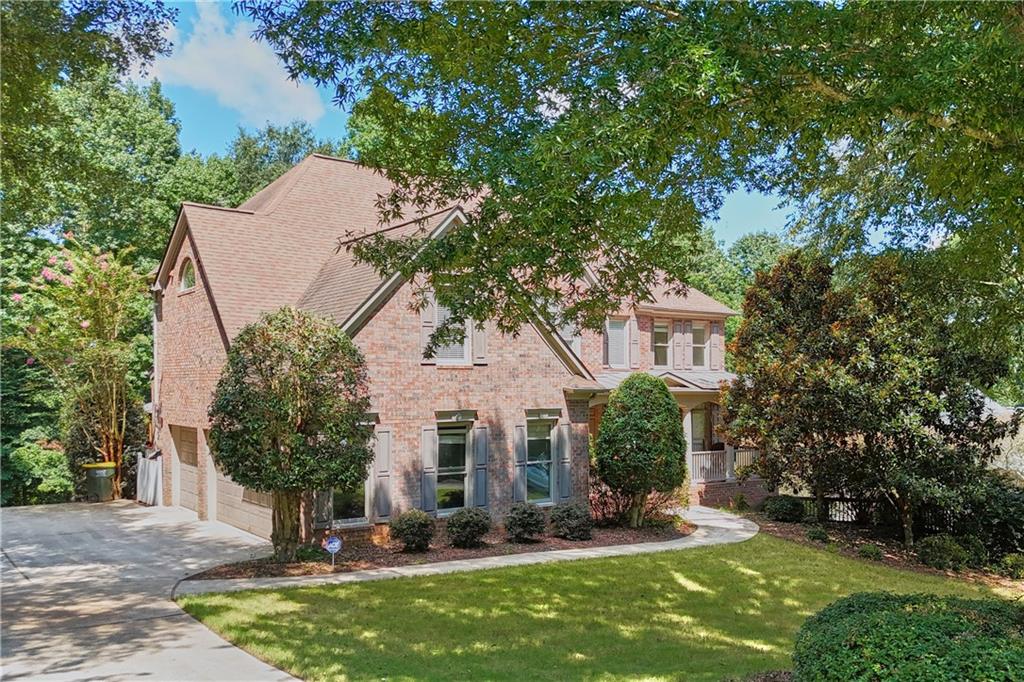 195 Woodcliff Court