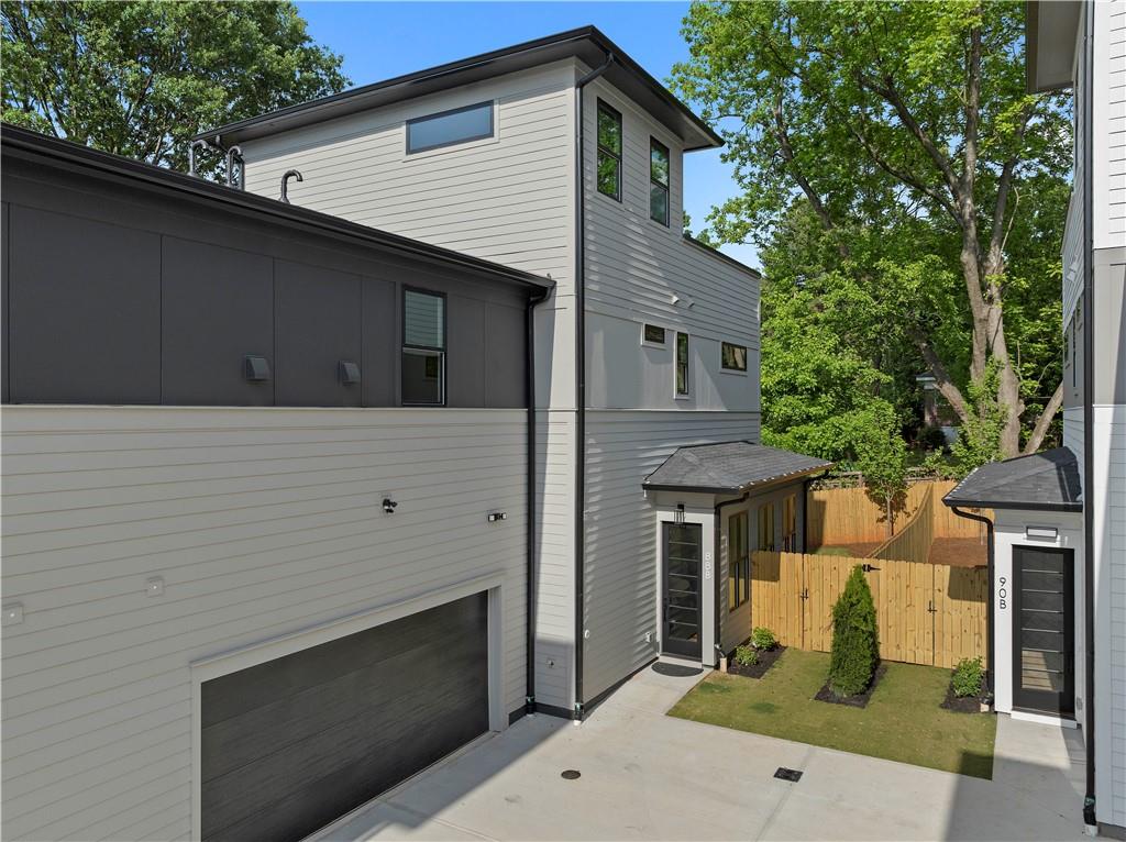 88 Cleveland Unit B Street SE