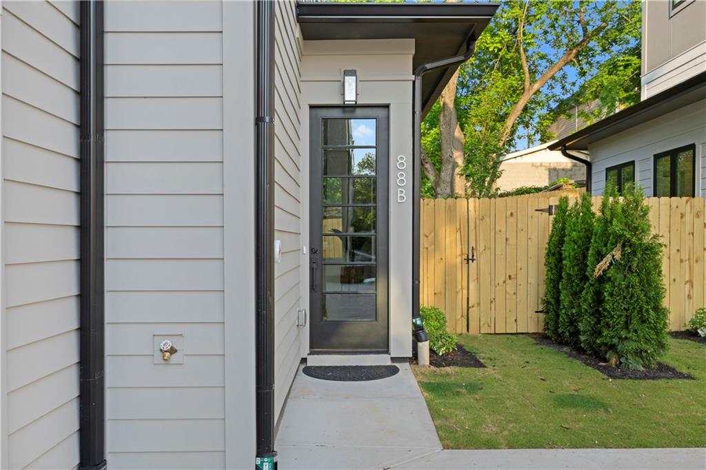 88 Cleveland Unit B Street SE