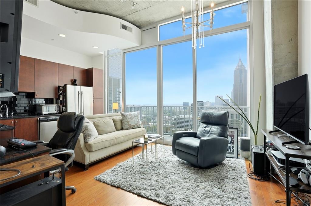 860 Peachtree Street NE 2816