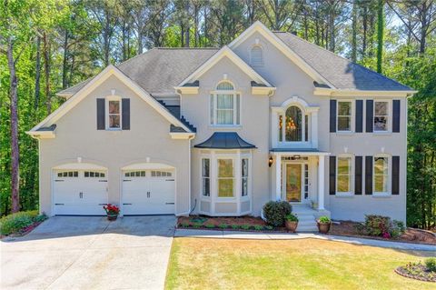 Homes For Sale - 4564 Campenille Trace<br/> Gwinnett County, Suwanee, GA 30024