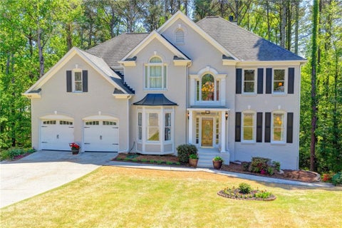 Homes For Sale - 4564 Campenille Trace<br/> Suwanee, GA 30024