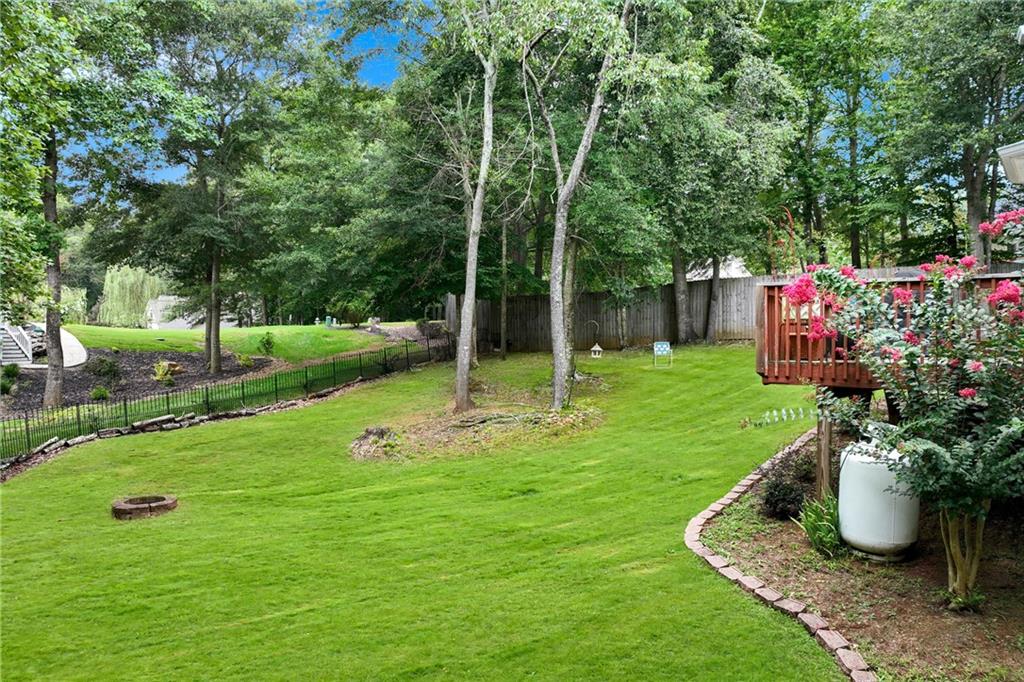 4605 Rivers Edge Drive