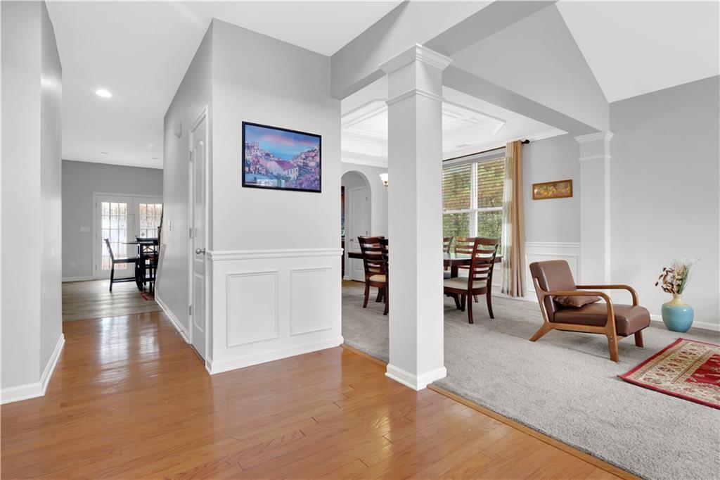 660 Simonton Crest Drive