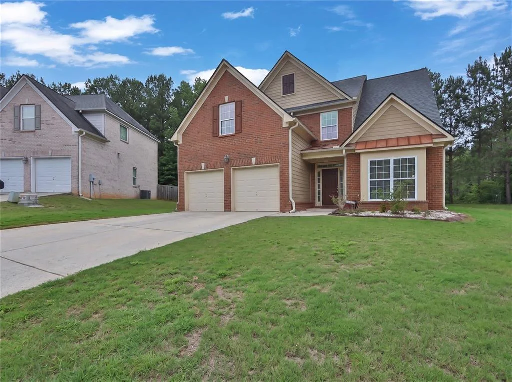 660 Simonton Crest Drive