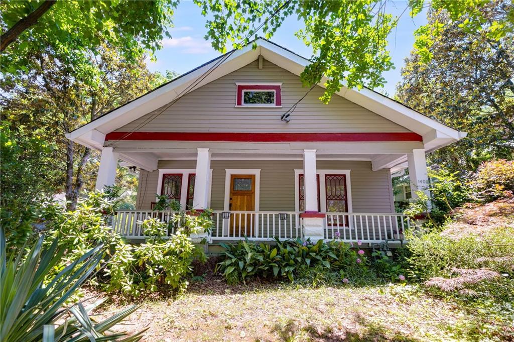 1405 May Avenue SE