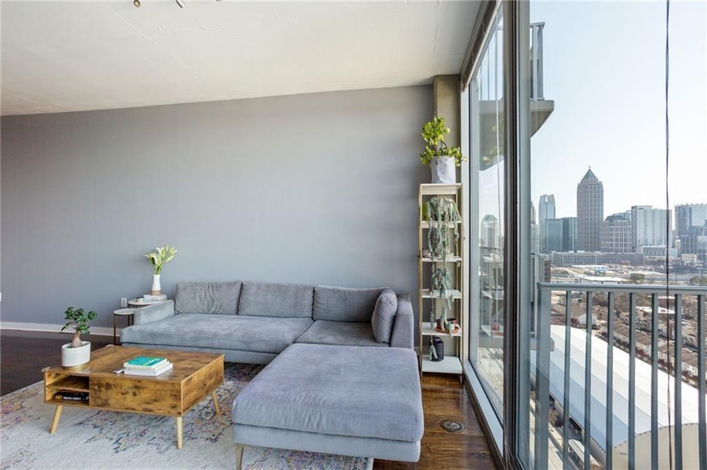 361 17th Street NW 1807