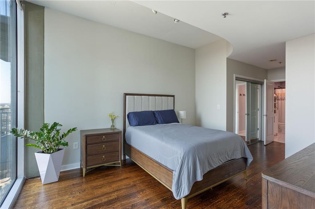 361 17th Street NW 1807