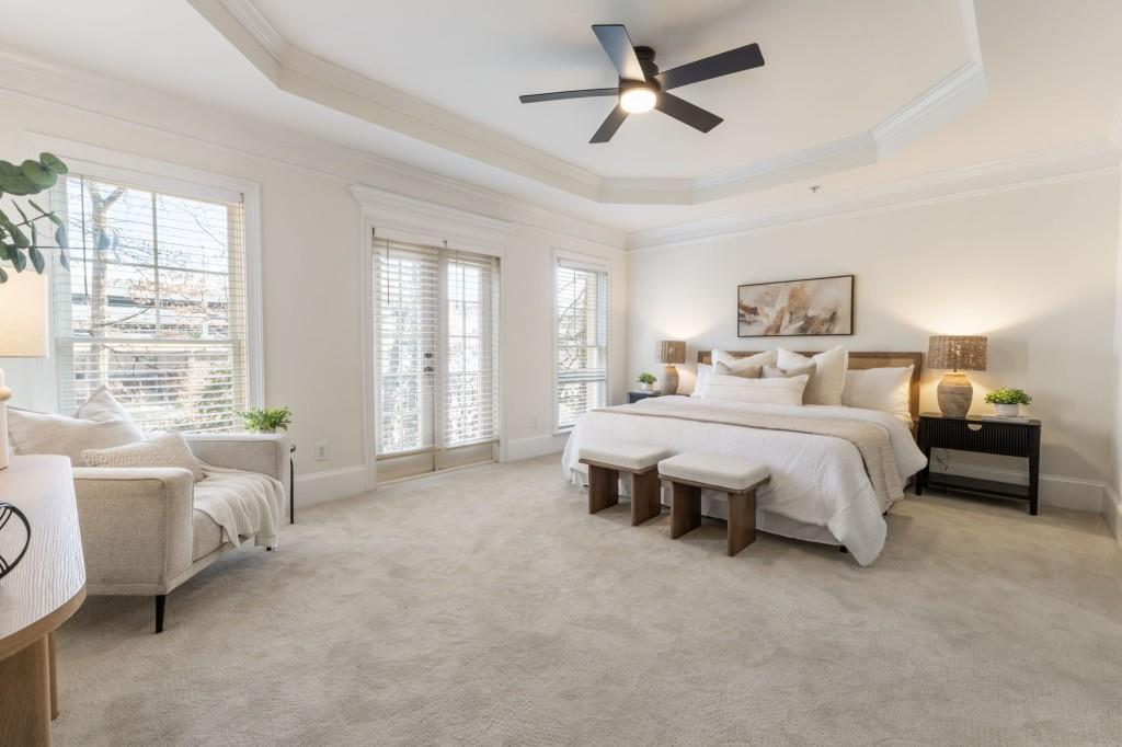 802 Clifton Heights Lane NE