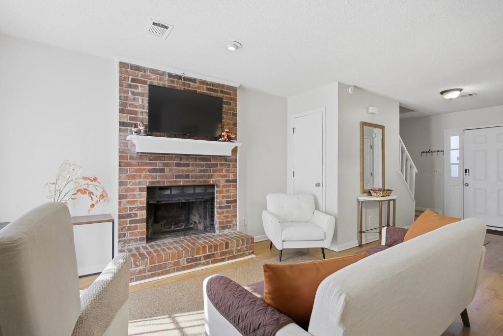 3001 Hawthorne Place SE