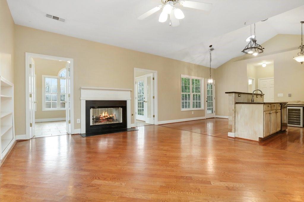 1955 Fairway Close Terrace