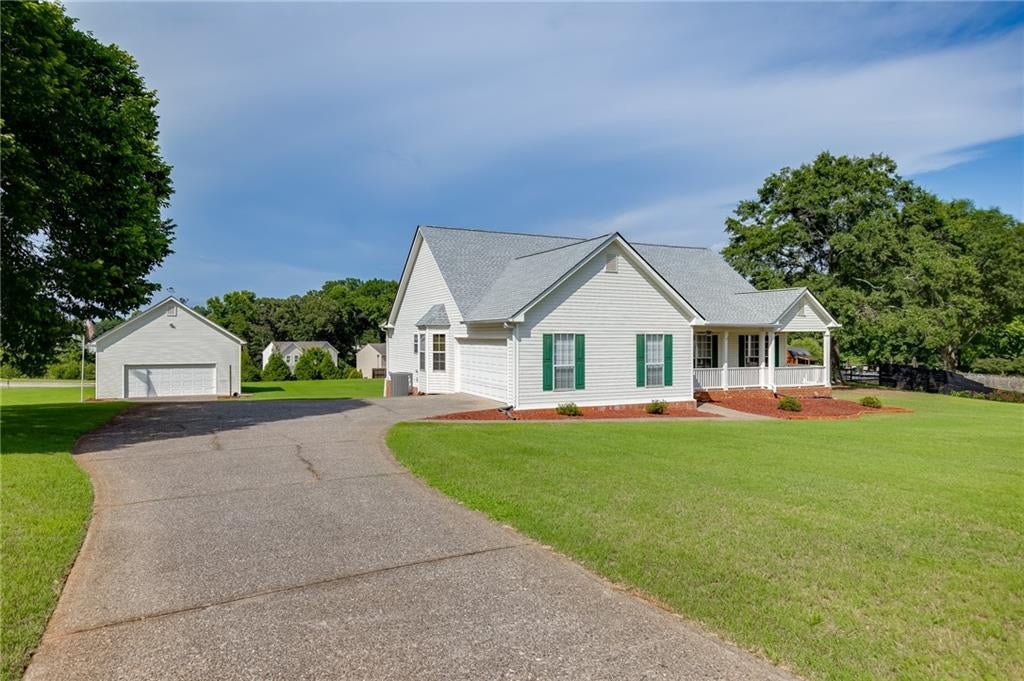 352 Olde Wick Trail