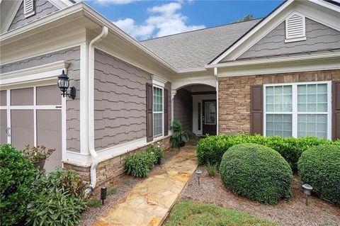 Homes For Sale - 6503 Grove Park Drive<br/> Hoschton, GA 30548