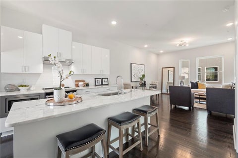 Townhouse For Sale - 456 Parkway Drive #14<br/> Atlanta, GA 30308
