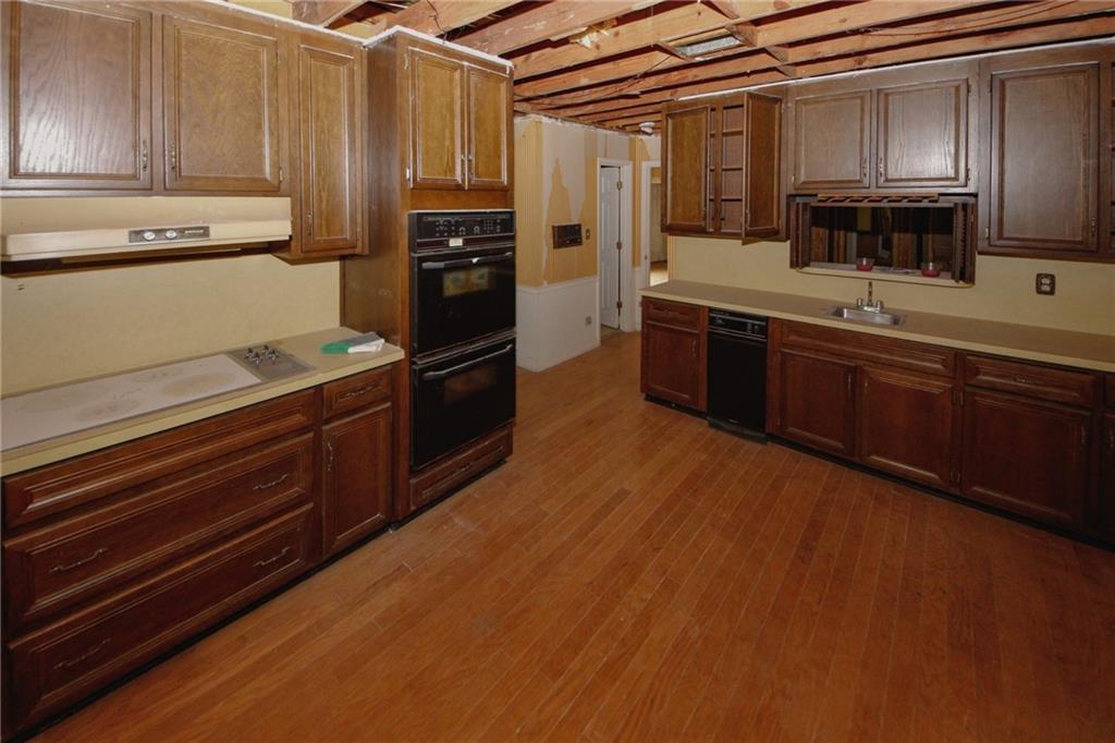 110 Vistacrest Way, Roswell, Georgia image 12