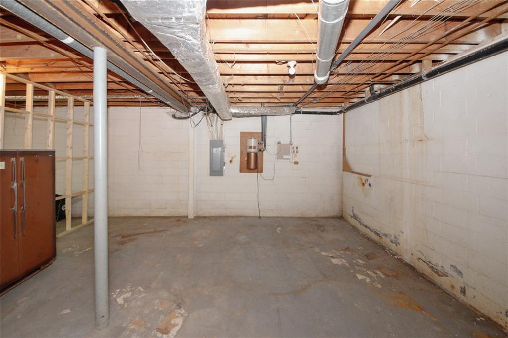 110 Vistacrest Way, Roswell, Georgia image 35