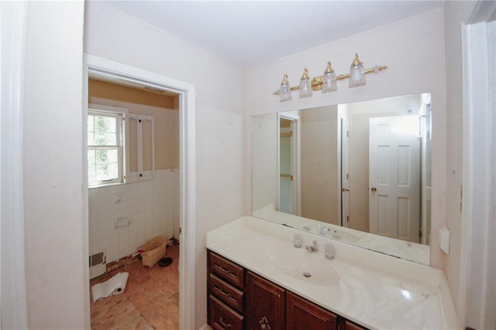 110 Vistacrest Way, Roswell, Georgia image 23