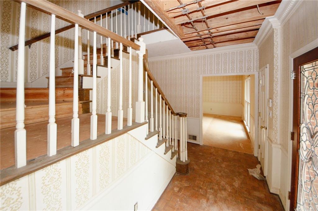 110 Vistacrest Way, Roswell, Georgia image 8