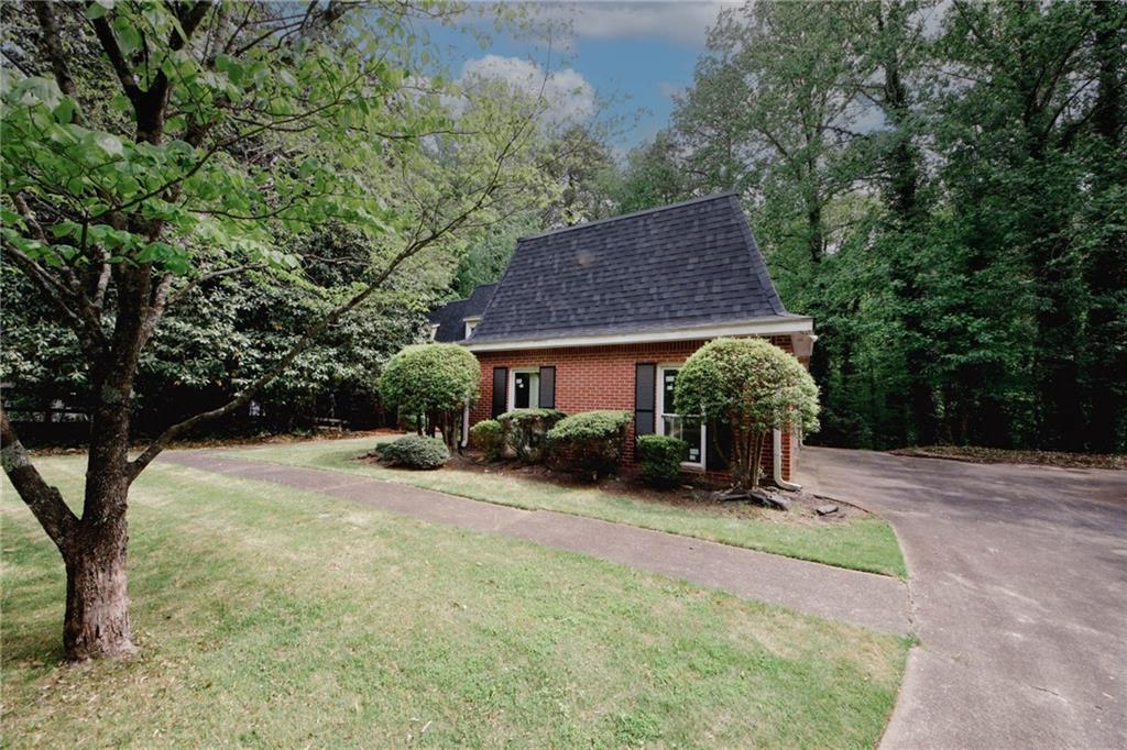 110 Vistacrest Way, Roswell, Georgia image 4