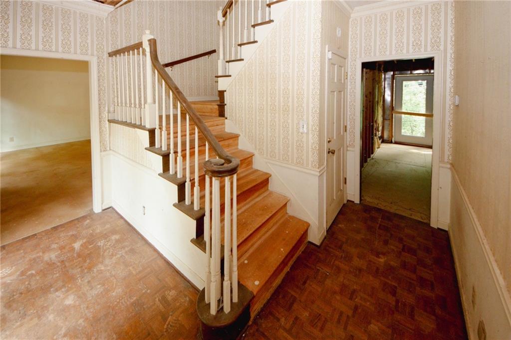 110 Vistacrest Way, Roswell, Georgia image 9