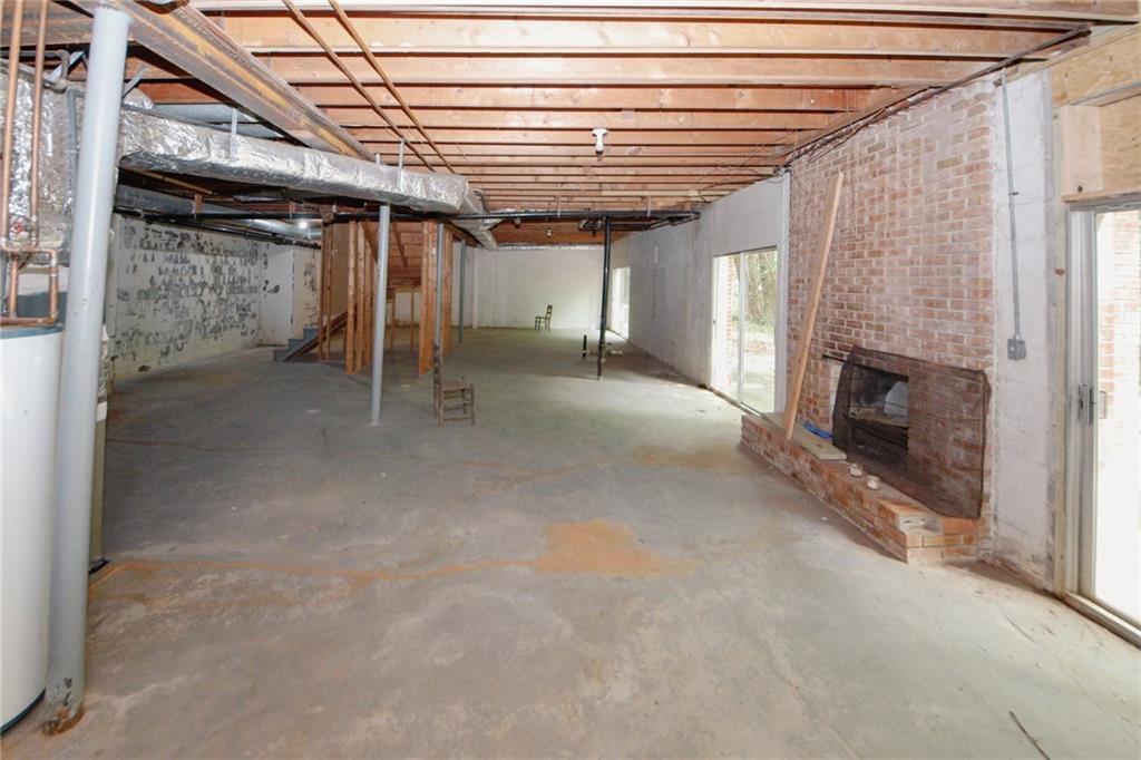 110 Vistacrest Way, Roswell, Georgia image 37